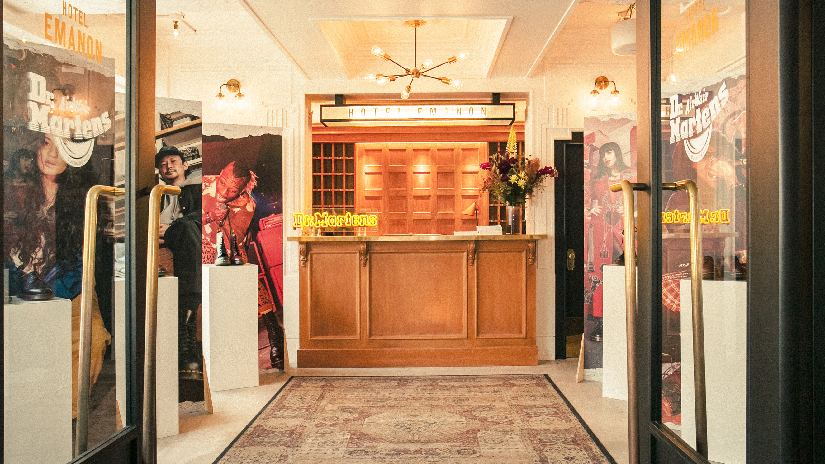 DR. MARTENS<br>2018AW Exhibition